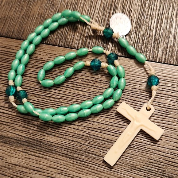 Ten Rosaries Bundle - Picture 8 of 11